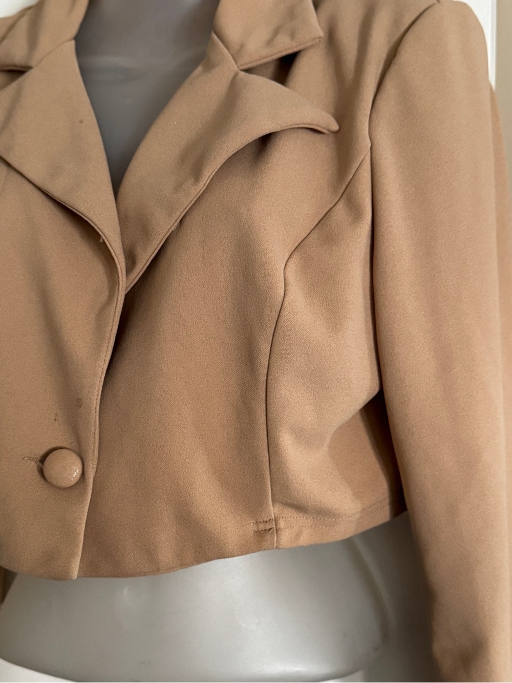 Women's Cropped Blazer Jacket in Tan